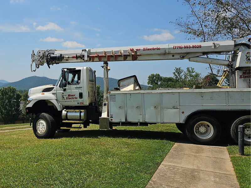 commercial electrical service - bucket truck